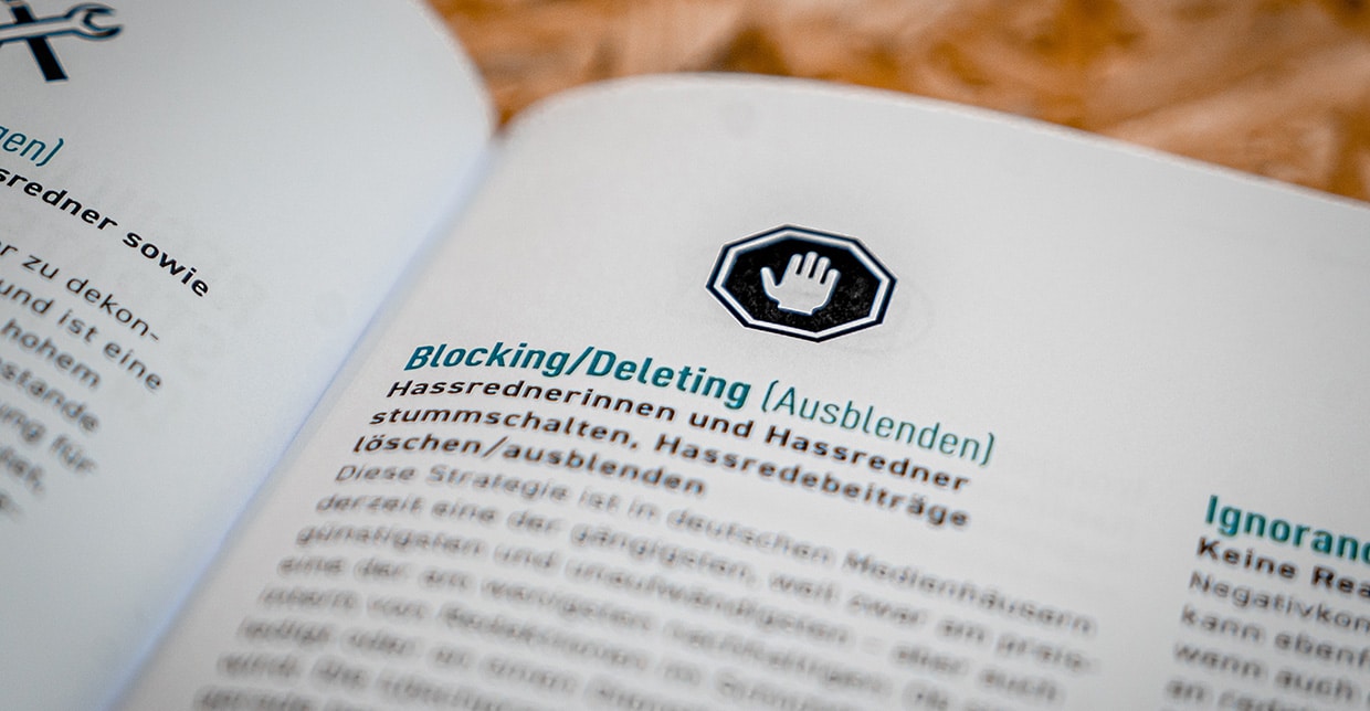 Auszug aus einem Lexikon zeigt die Definition von "Blocking/Deleting"