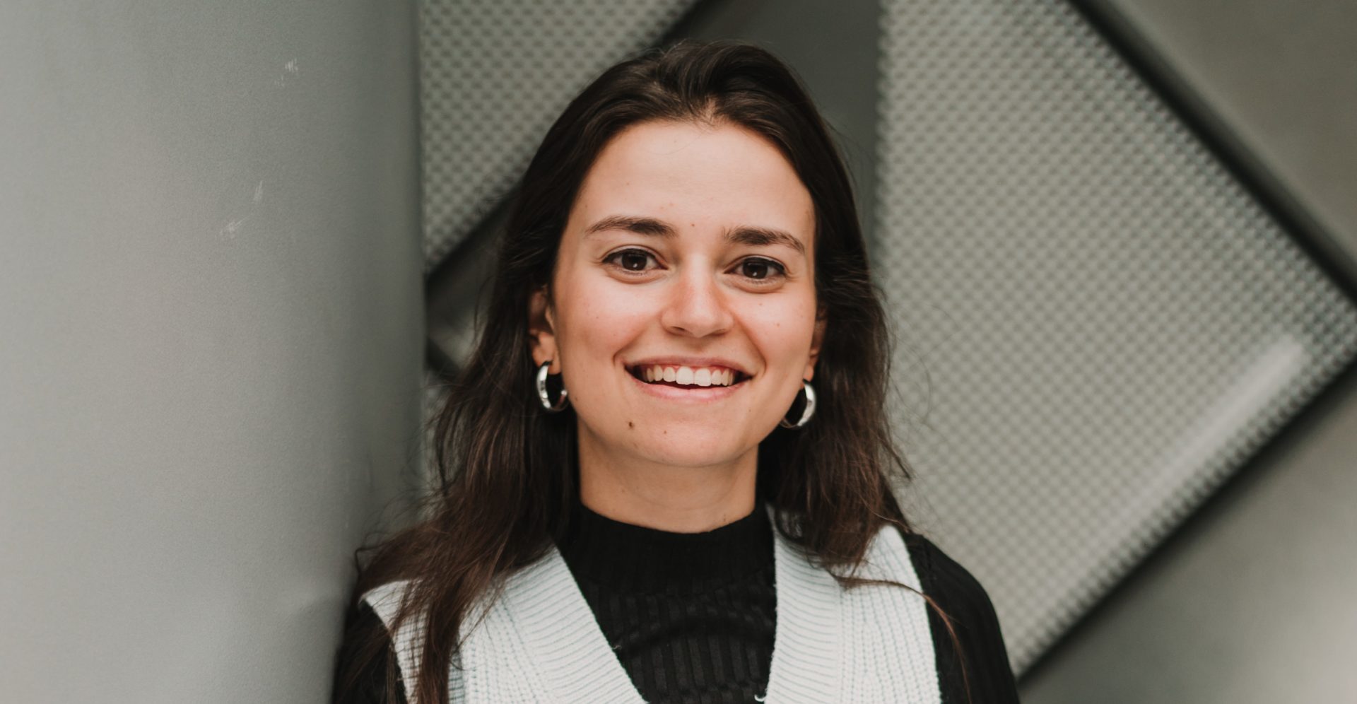 Portraitfoto von der Betroffenenberaterin Basma Bahgat